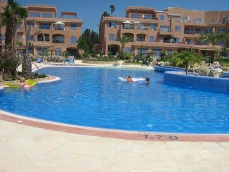 Comfortable 2 Bedroom Apartment In Popular Limnaria Gardens Paphos Ngoại thất bức ảnh