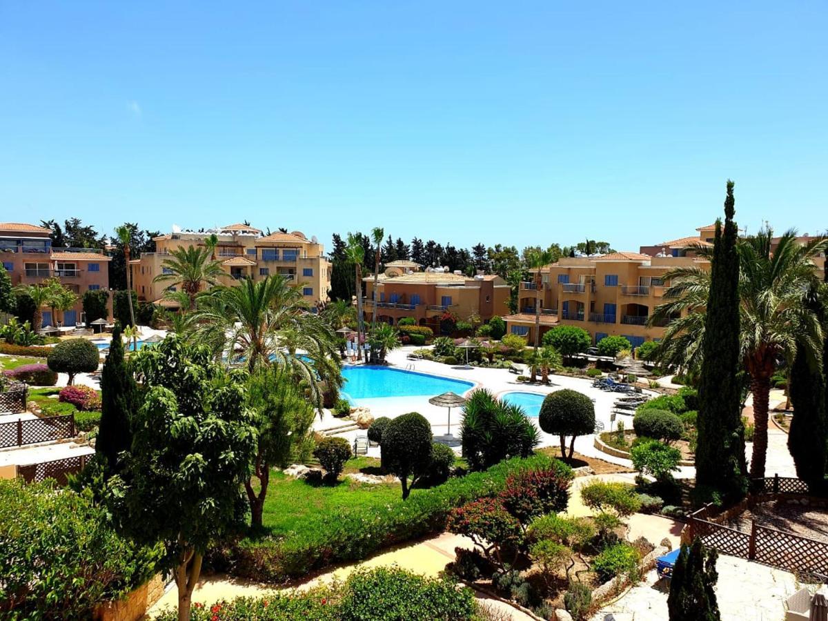 Comfortable 2 Bedroom Apartment In Popular Limnaria Gardens Paphos Ngoại thất bức ảnh